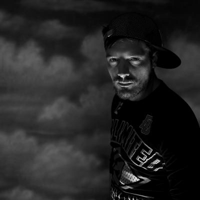 Sesión de fotos de sesiones de Jesús: Tenebroso 1-1