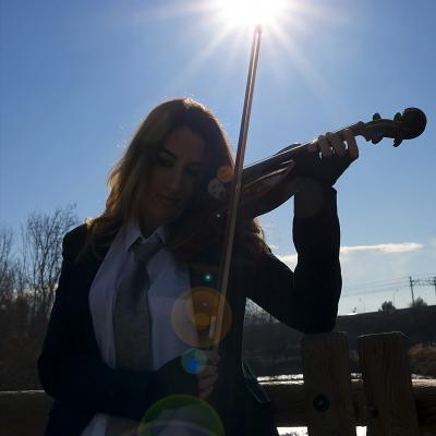 Sesión de fotos Sara: Violinista en El Campillo 4499-1