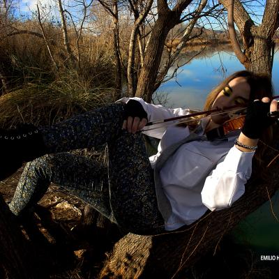 Sesión de fotos Sara: Violinista en El Campillo 4528-1