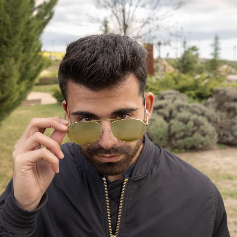 Fotografía comercial con modelo - Victor Iglesias 048