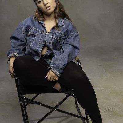 Sesión fotos Miriam: Y una silla 031