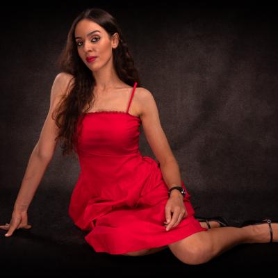 Sesión fotos: Jazmine en Rojo 024