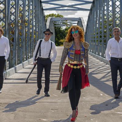 Sesión fotos Vicky Larraz - Olé Olé 112