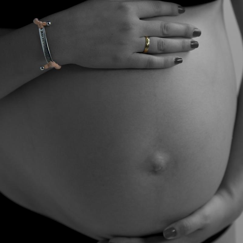 Fotografía de estudio de embarazada